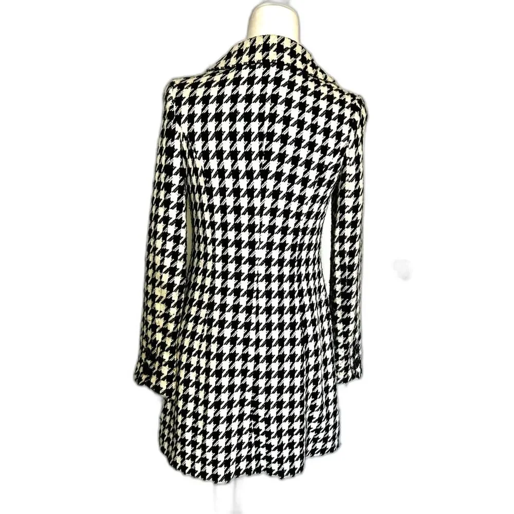 Christa Taylor Brand Houndstooth Coat with Large Buttons Size S